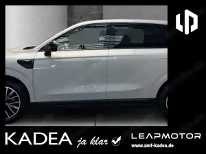 Leapmotor B10 BEV KAMERA+LED+PANORAMA+ACC+NAVI