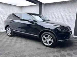 Volkswagen Touareg 3.0 TDI R-LINE/4MOTION/STANDHZ/LUFT/KEY/AHK/360° Bild 4