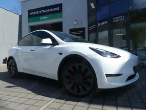 Tesla Model Y Performance Dual AWD 393KW/PANO/LED/360