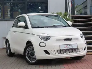 Fiat 500e 42 kWh Klimaauto. CarPlay Touchscreen