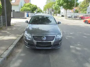 Volkswagen Passat Variant Trendline TDI BlueMotion 8 Fach Bereift