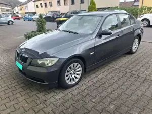 BMW 318 318i