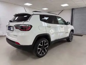 Jeep Compass - image 4