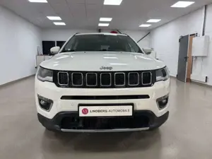Jeep Compass - image 2
