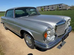 Mercedes-Benz 280 SE 3.5