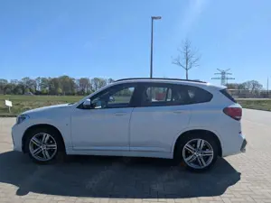 BMW X1 xDrive 18 d M Sport / AHK / GJR