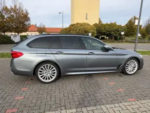 BMW 530 530d Touring Aut. Sport Line