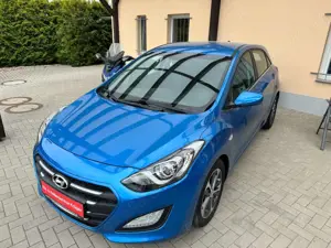 Hyundai i30 blue Trend|Allwetterreifen|Sitzheizung