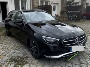Mercedes-Benz E 300 E 300 e T 9G-TRONIC Avantgarde