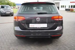 Volkswagen Passat Variant 1.5  TSI Comfortline LED Navi ACC Bild 4