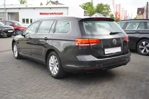 Volkswagen Passat Variant 1.5  TSI Comfortline LED Navi ACC Bild 3