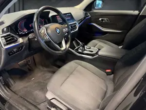 BMW 320 d Navi, LED, LC Prof., Shz, Ambiente Bild 5