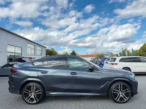 BMW X6 M X6*M50*INDIVIDUAL*360°ACC*HUD*LASER*AHK*ICONIC*