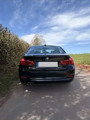 BMW 320 320 d Advantage Bild 5