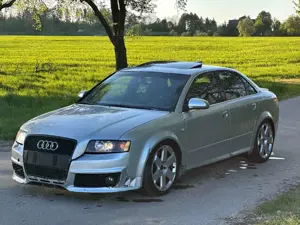 Audi S4 4,2L V8, Schalter, Schiebedach, TÜV, US