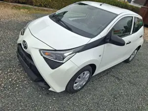 Toyota Aygo x-business