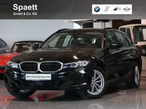 BMW 318 d Tour. DrivAss ACC AHK HiFi