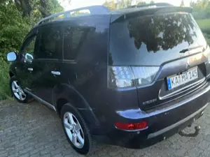 Mitsubishi Outlander Outlander 2.2 DI-D 4WD Instyle Bild 3