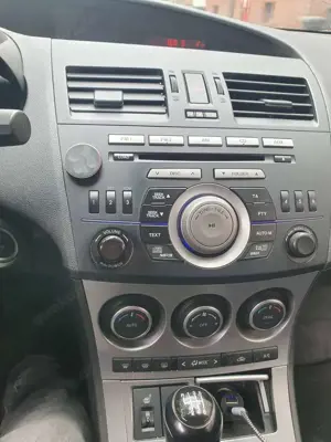 Mazda 3 3 2.2 MZR-CD DPF Sports-Line