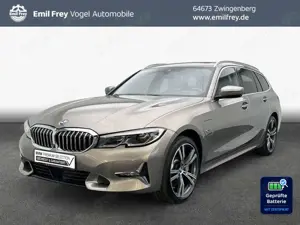 BMW 330 e Touring xDrive Aut. Luxury Line