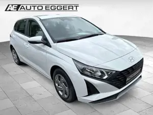 Hyundai i20 EU6e FL (MY25) 1.2 Benzin (79 PS) 5-MT 2WD Select