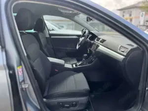 Skoda Superb Combi1.4 TSI DSG Ambition|1.Hand|Bi-Xenon Bild 5