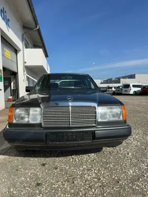 Mercedes-Benz E 200 E-Klasse