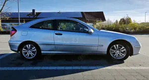Mercedes-Benz C 200 Mercedes-Benz C 200 INDIANAPOLIS Automatik Bi-Xenon Panoramadach Bild 5
