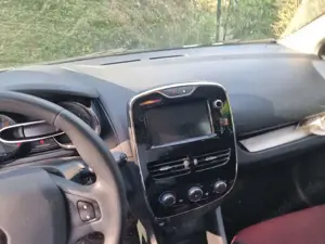 Renault Clio Bild 2