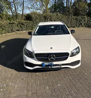 Mercedes-Benz E 200 E 200 d (213.212)