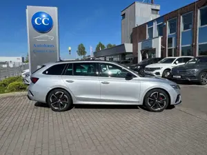 Skoda Octavia 2.0 TDI Combi RS AHK schwenkbar+18 ZOLL