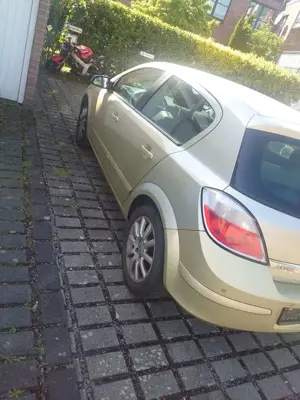 Opel Astra Bild 2