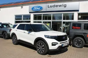 Ford Explorer ST-Line Plug-in-Hybrid 4x4 AHK