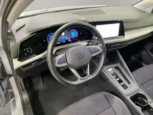 Volkswagen Golf Variant VIII 2.0 TDI DSG Life / Navi Bild 4