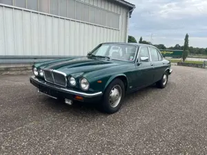 Jaguar XJ12