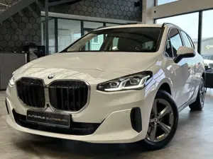 BMW 218 Active Tourer  AHK Head-Up