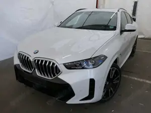 BMW X6 xDrive40d M Sport 22" Pano Sky Sthzg. AHK H/K Bild 2