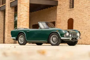 Triumph TR4 LHD by Ducati EU-Modell