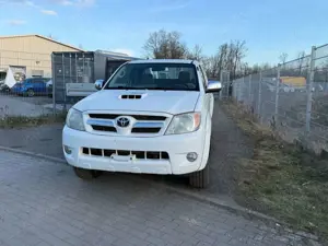 Toyota Hilux Extra Cab Sol 4x4