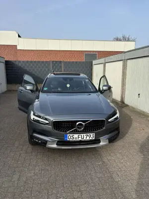 Volvo V90 Cross Country
