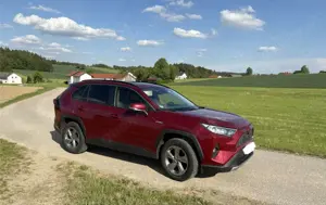 Toyota RAV 4 Hybrid 4x4 Team Deutschland