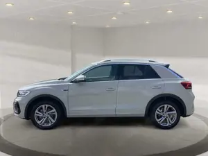 Volkswagen T-Roc 1.0 TSI R-Line ACC LED Climatronic SHZ PDC Bild 3