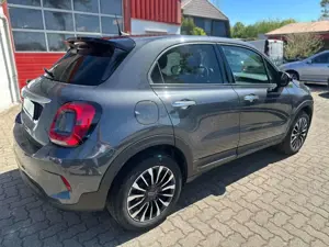 Fiat 500X Hybrid 1.5 GSE 96kw/NAVI/ACC/APPLE Bild 5