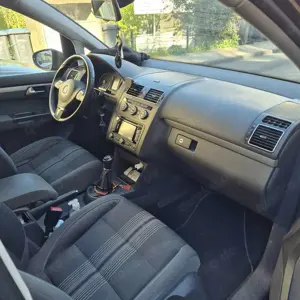Volkswagen Touran Bild 2