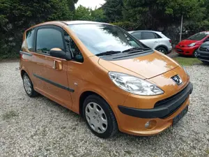 Peugeot 1007 Premium Aut * Ex-Rentnerauto * ZAHNRIEMEN+INSP+TÜV neu * Top