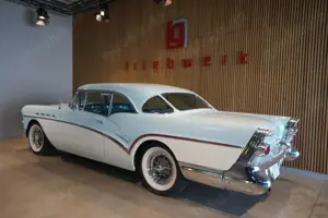 Buick Century Serie 60 2-Door-Coupe Splitwind*2.Hd*Original Zst* Bild 3