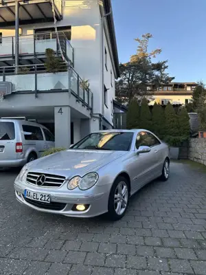 Mercedes-Benz CLK 280 CLK Coupe 280 7G-TRONIC Avantgarde Bild 2
