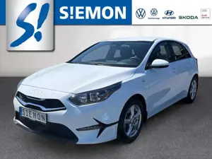 Kia Ceed / cee'd 1.5 T-GDI DCT Klima R-Kamera SHZ Navi beh.Lenkrad