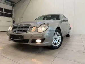 Mercedes-Benz E 220 CDI /SCHIEBEDACH / AHK / SHZ  / ELEK.SITZE