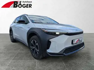 Toyota bZ4X BEV 150kWh 4x2 * 8-FACH 360° NAVI SHZ* Bild 4